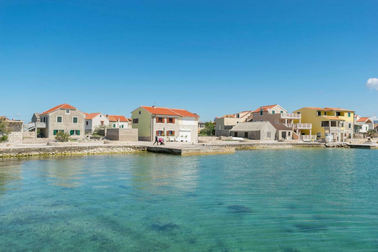 Apartment Island Dream กราปานจ์ ภายนอก รูปภาพ