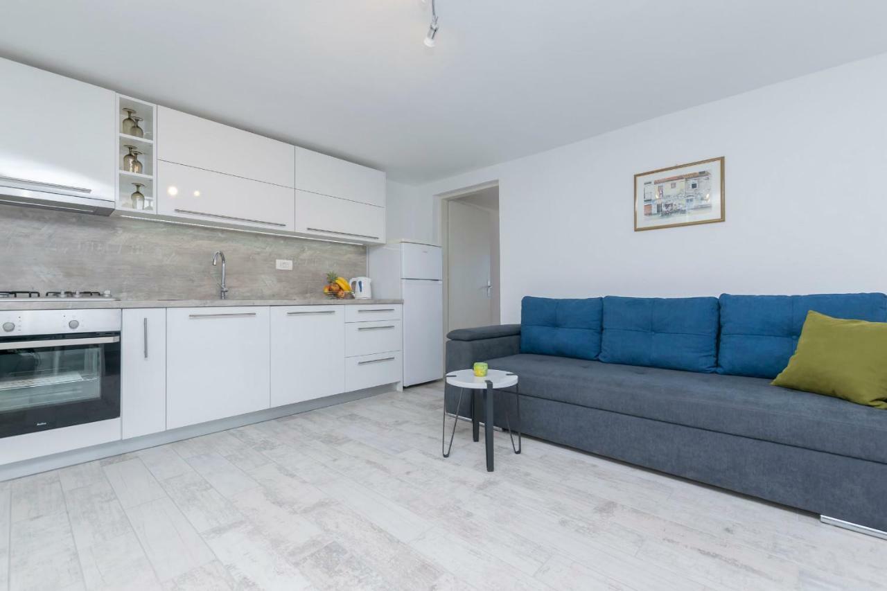 Apartment Island Dream กราปานจ์ ภายนอก รูปภาพ