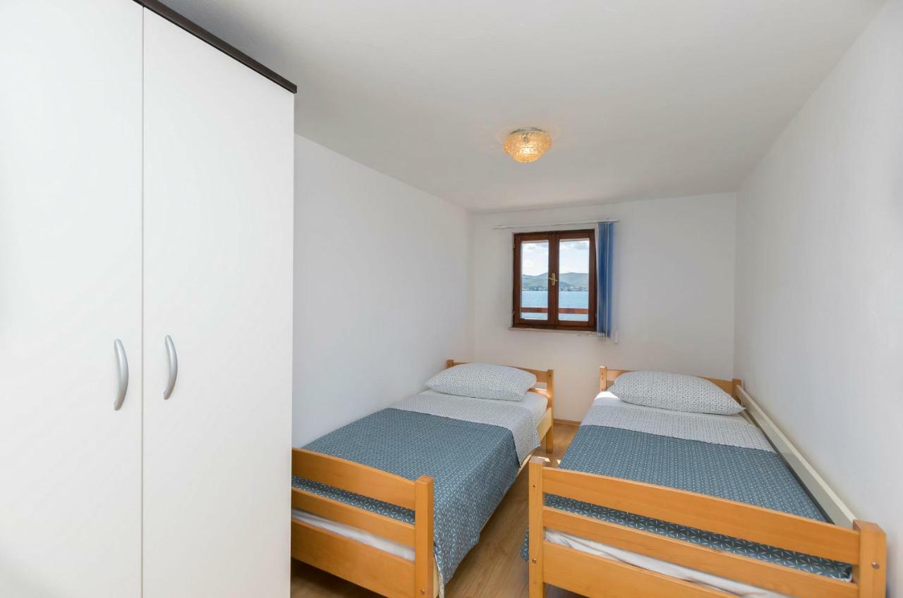 Apartment Island Dream กราปานจ์ ภายนอก รูปภาพ